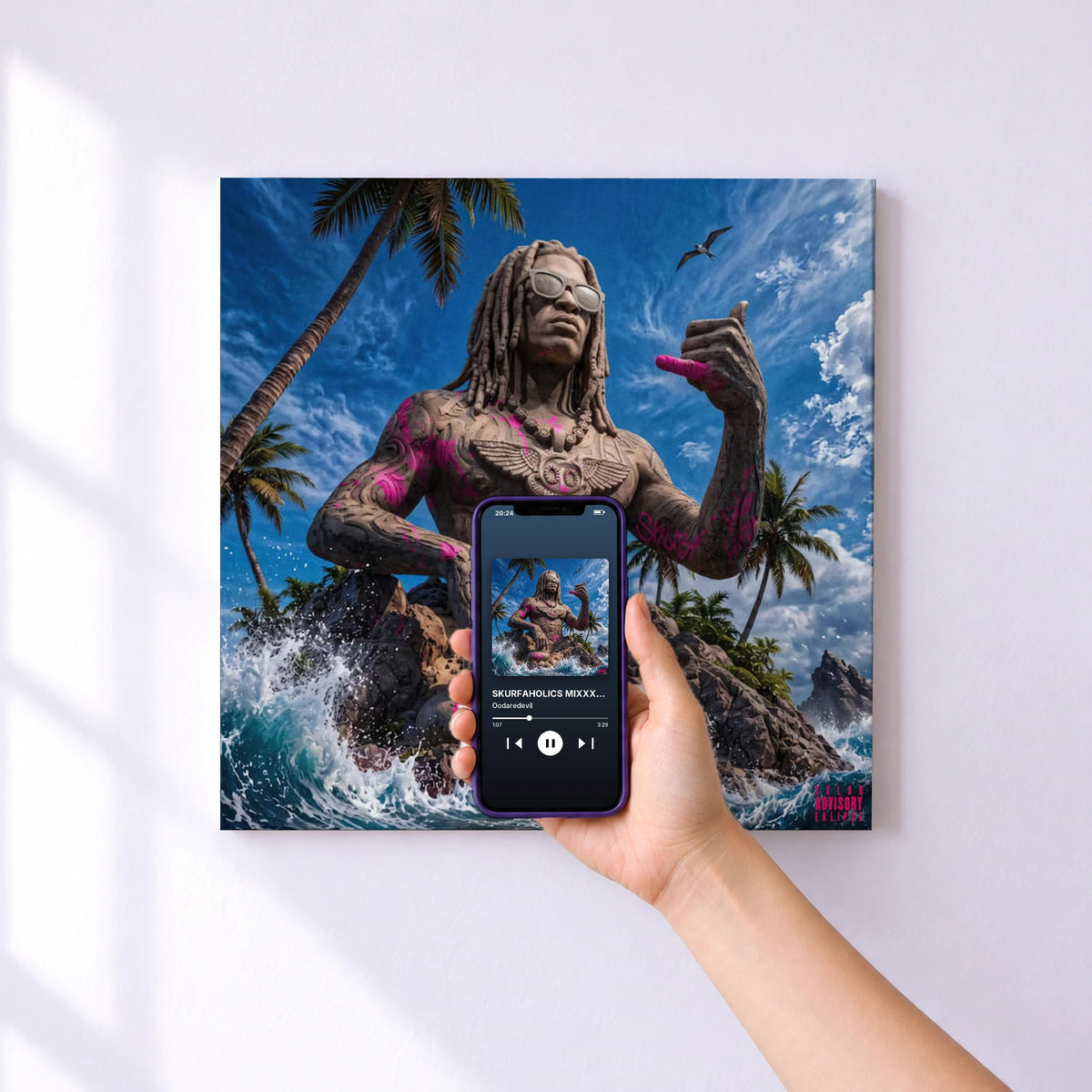 Affiche connectée SKURFAHOLICS MIXXXTAPES v.2 de Oodaredevil au mur : l'album se lance en approchant le téléphone